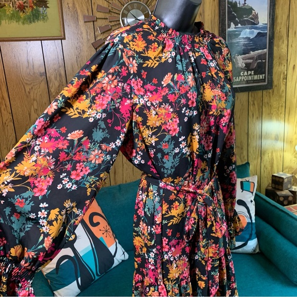 Ophelia Roe Feminine Floral Modest Long Sleeve Dress - Picture 2 of 15